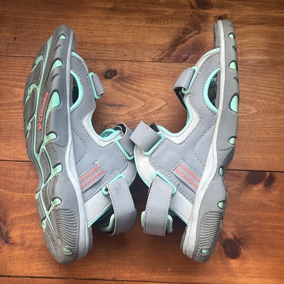 Columbia | Youth Castlerock Supreme Sandle Gray and Mint Velcro Sandals Size 4 - Picture 9 of 9